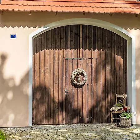 Slunečná By Interhome