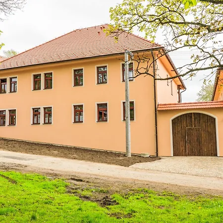 Slunečná By Interhome *
