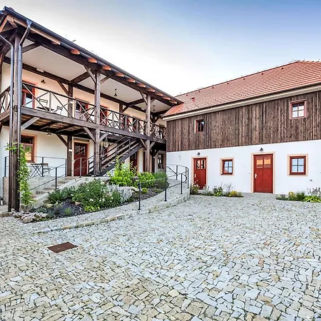 Slunečná By Interhome