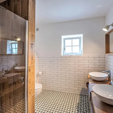 Slunečná By Interhome