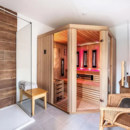 Slunečná By Interhome *